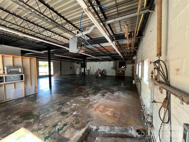 166 N Logan Street, Marion, NC 28752