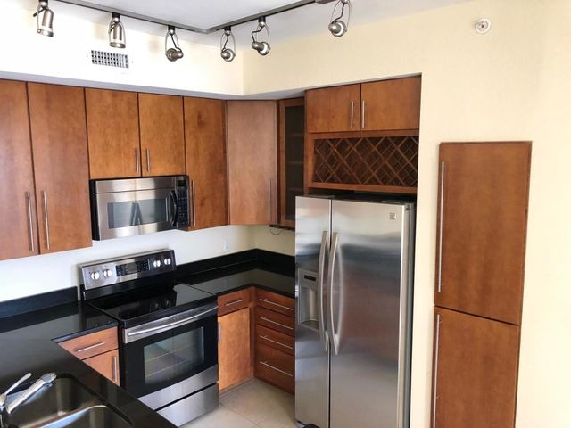 1801 N Flagler Drive 935, West Palm Beach, FL 33407