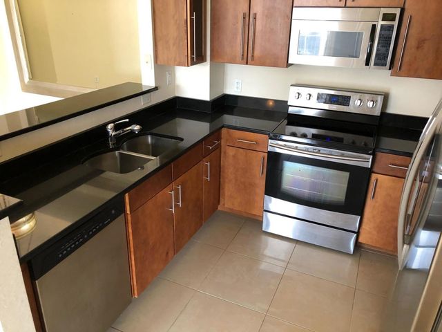 1801 N Flagler Drive 935, West Palm Beach, FL 33407