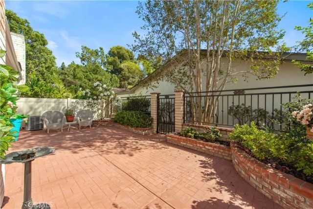 3 Whitewood Way, Irvine, CA 92612