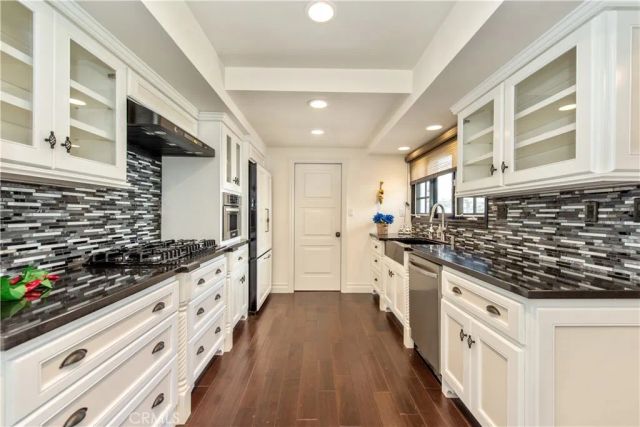3 Whitewood Way, Irvine, CA 92612