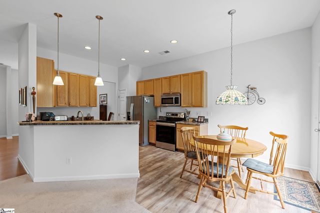 9 Wateree Way, Simpsonville, SC 29680