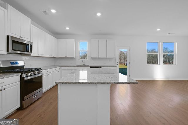 4013 Laurant Path, Flowery Branch, GA 30542