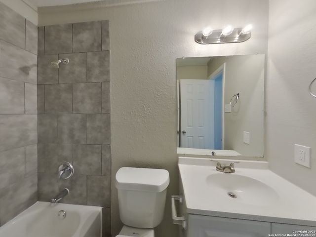 4111 Sunrise Crest, San Antonio, TX 78244