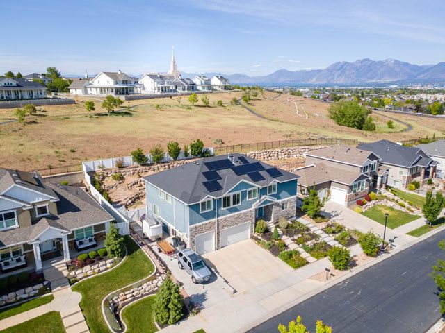 4130 W SHINNEROCK DR, South Jordan, UT 84009