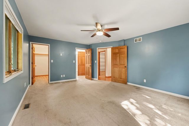 8647 Magnolia Street, St. John, IN 46373