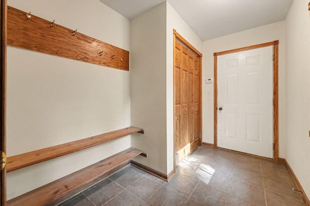 8647 Magnolia Street, St. John, IN 46373