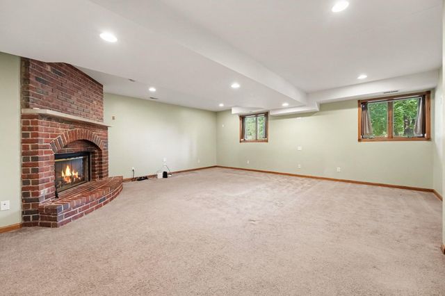8647 Magnolia Street, St. John, IN 46373