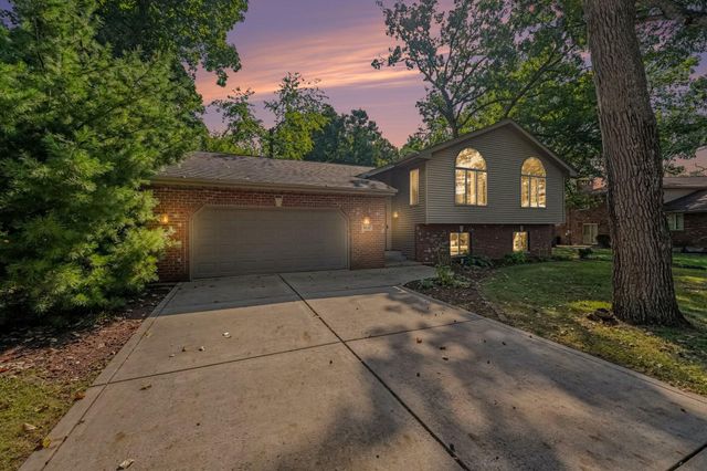 8647 Magnolia Street, St. John, IN 46373