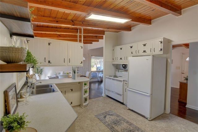 3206 Laventure Drive, Chamblee, GA 30341