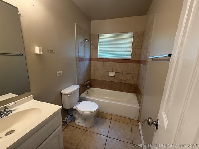 6313 N Main Street, Tulsa, OK 74126