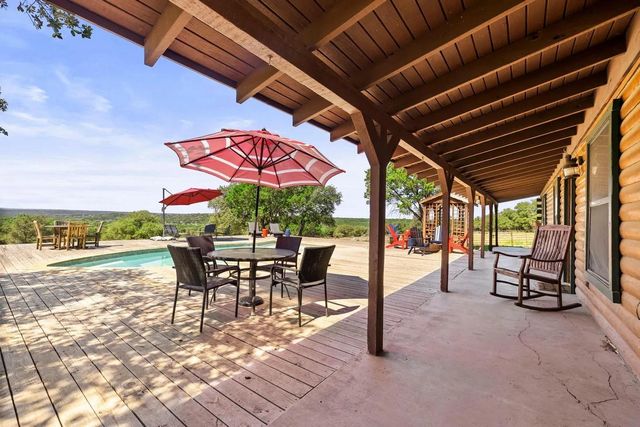 2102 Private Road 1377, Lampasas, TX 76550