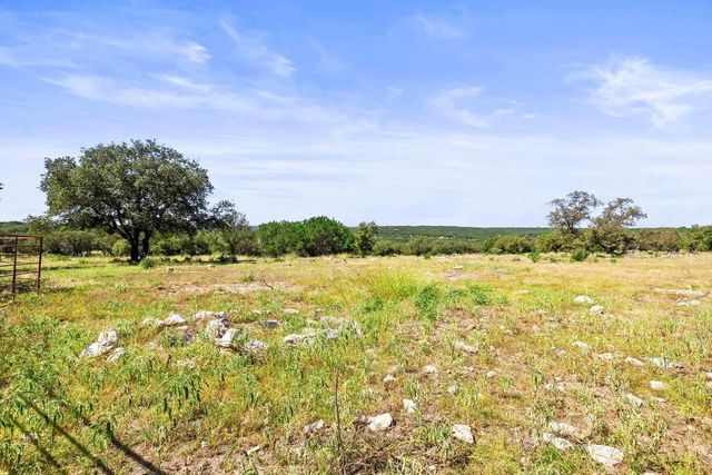 2102 Private Road 1377, Lampasas, TX 76550