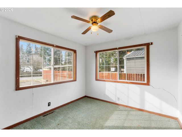 3400 Bradley Dr, Hood River, OR 97031