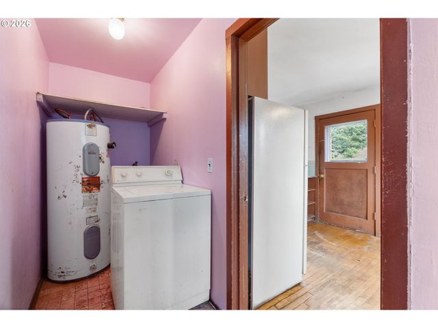 3400 Bradley Dr, Hood River, OR 97031