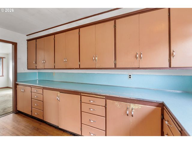 3400 Bradley Dr, Hood River, OR 97031