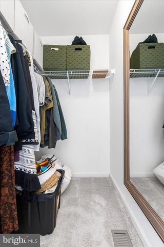 18 NEEDLE CT, Bunker Hill, WV 25413