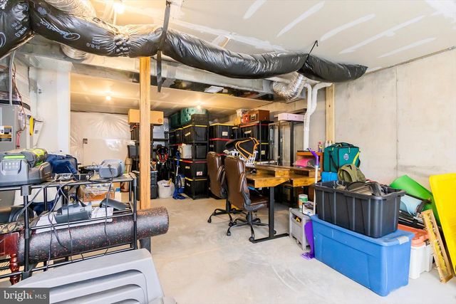 18 NEEDLE CT, Bunker Hill, WV 25413