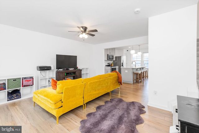 18 NEEDLE CT, Bunker Hill, WV 25413