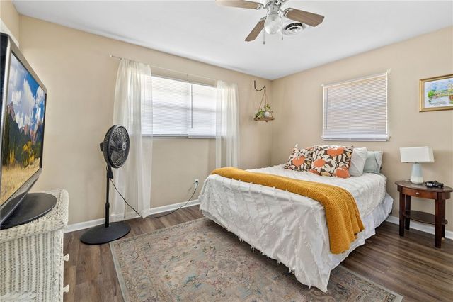 901 Bel Air Drive, Fayetteville, AR 72703