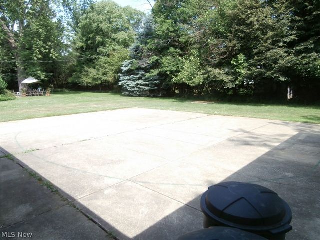 23551 S Woodland Road, Shaker Heights, OH 44122