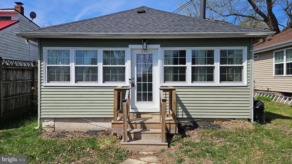 246 BAY AVE, Prince Frederick, MD 20678