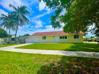 5216 NE 20TH Avenue, Pompano Beach, FL 33064