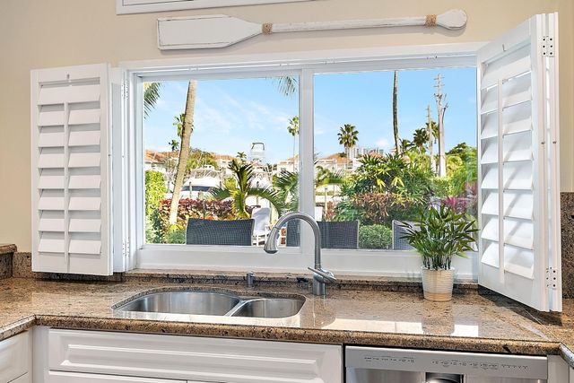 1400 Harbour Point Drive, North Palm Beach, FL 33410