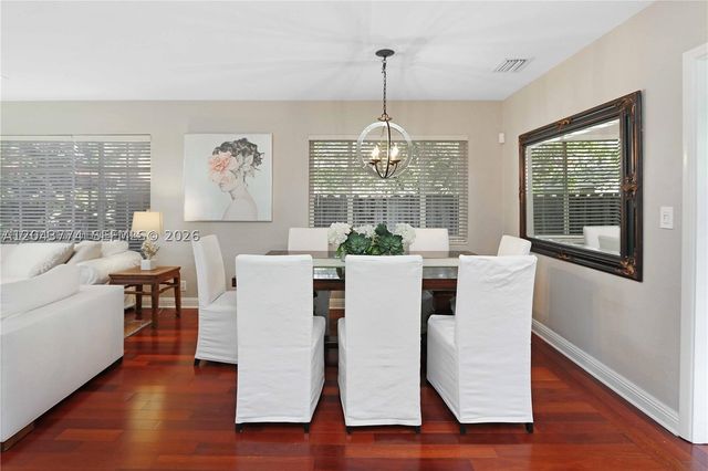 1147 Buchanan St, Hollywood, FL 33019