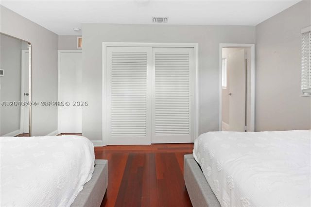 1147 Buchanan St, Hollywood, FL 33019