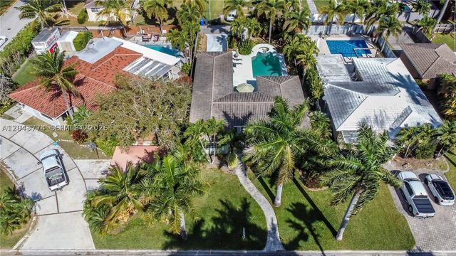 1147 Buchanan St, Hollywood, FL 33019