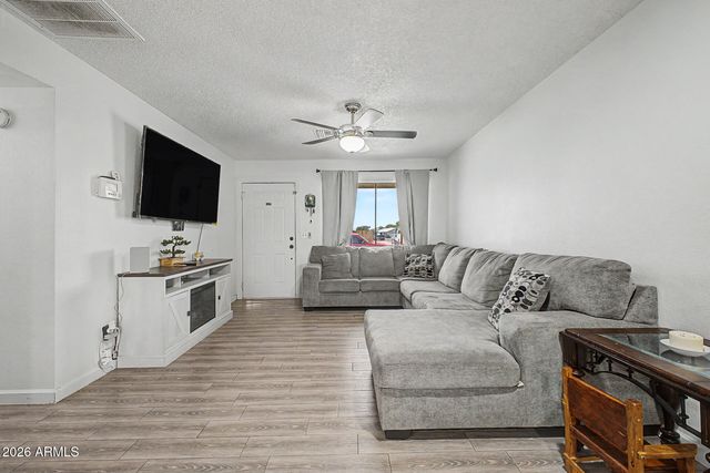 649 N 69TH Avenue, Phoenix, AZ 85043