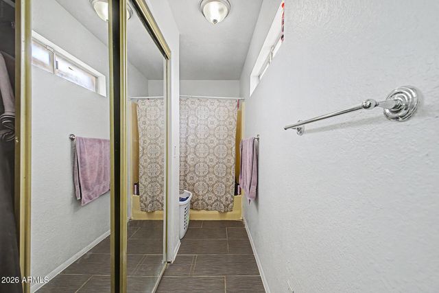 649 N 69TH Avenue, Phoenix, AZ 85043