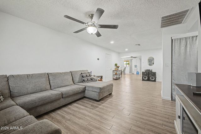 649 N 69TH Avenue, Phoenix, AZ 85043