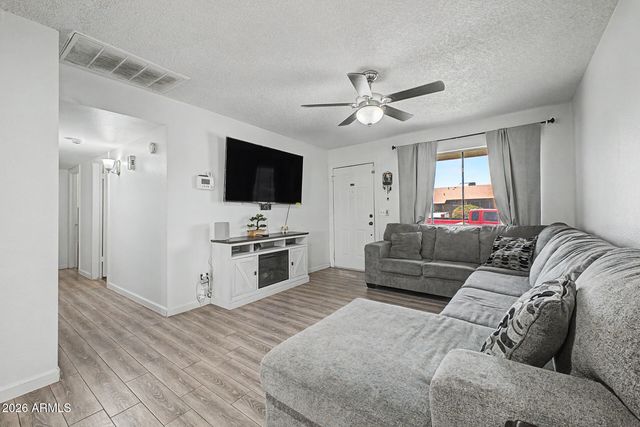 649 N 69TH Avenue, Phoenix, AZ 85043