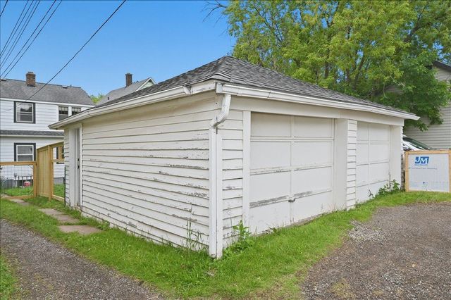 3909 W 5th Street, Duluth, MN 55807