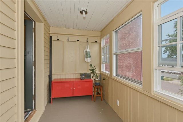 3909 W 5th Street, Duluth, MN 55807