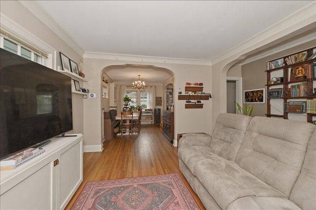 3909 W 5th Street, Duluth, MN 55807