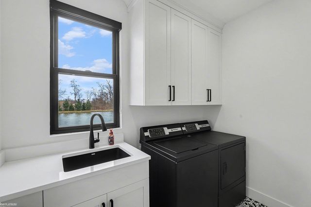 66507 Meadowlands Court, Washington Twp, MI 48095