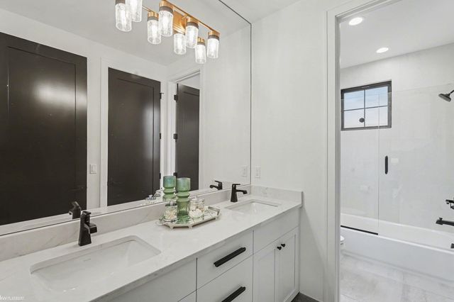 66507 Meadowlands Court, Washington Twp, MI 48095