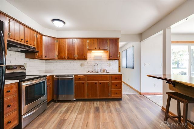 5998 Sterling Court, Tipp City, OH 45371