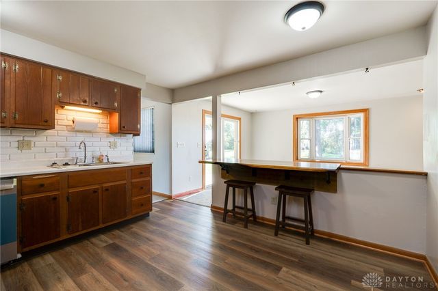 5998 Sterling Court, Tipp City, OH 45371