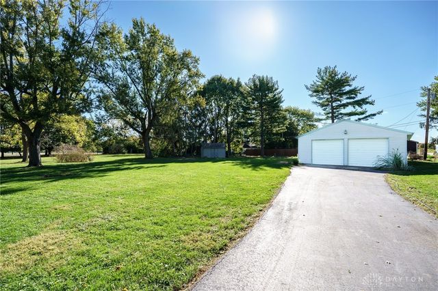 5998 Sterling Court, Tipp City, OH 45371