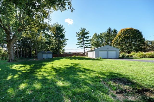 5998 Sterling Court, Tipp City, OH 45371