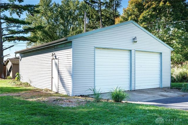 5998 Sterling Court, Tipp City, OH 45371