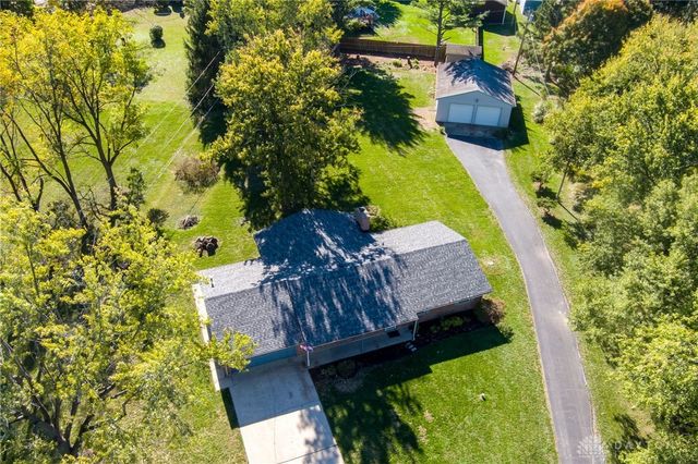 5998 Sterling Court, Tipp City, OH 45371