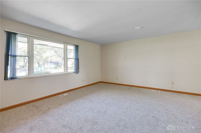 5998 Sterling Court, Tipp City, OH 45371