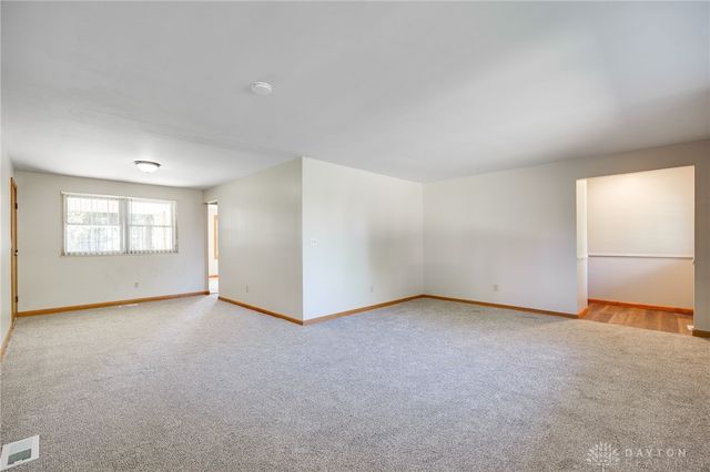 5998 Sterling Court, Tipp City, OH 45371