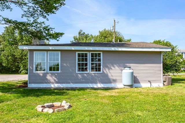 120 &124 Pelletier Lane, Tiverton, RI 02878