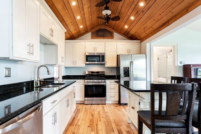 120 &124 Pelletier Lane, Tiverton, RI 02878